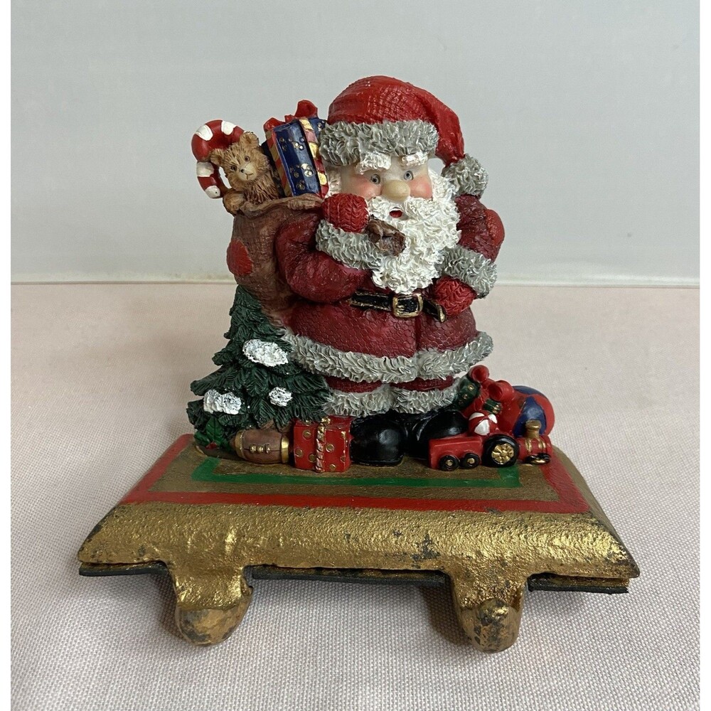 Vintage Wang’s International Stocking Holder Resin Santa On Cast Iron Base 1999